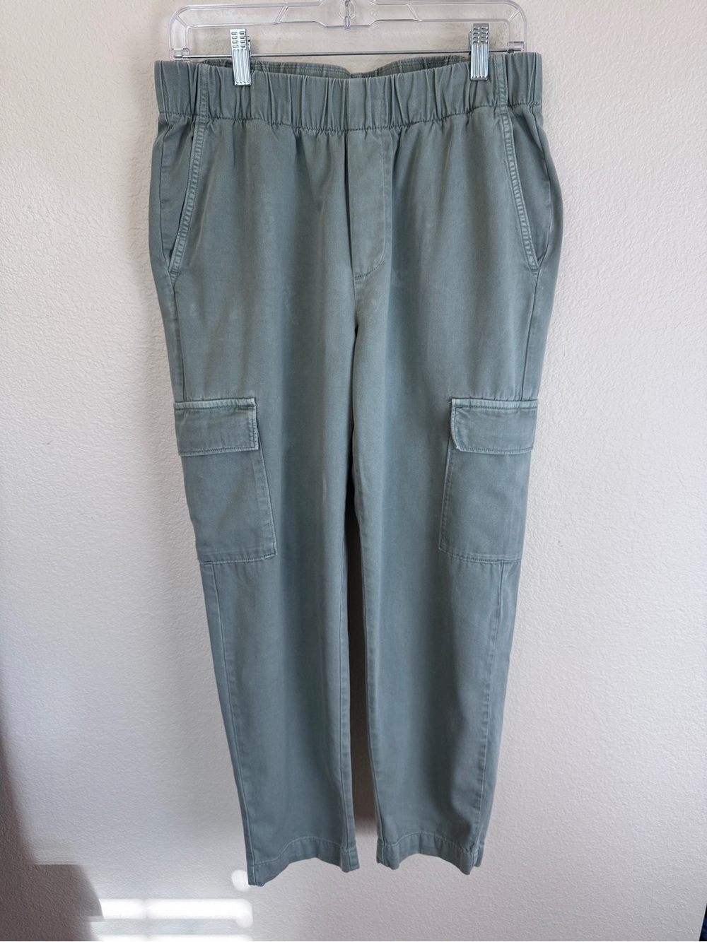 GAP Relaxed Cargo Pants for Women in Sage Size M